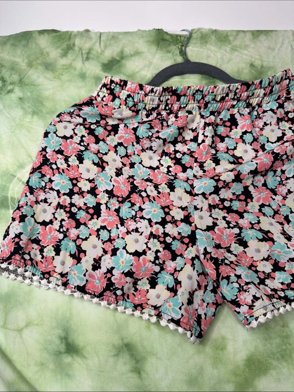 Faded Glory Girls XL 14-16 Floral Pull-On Shorts Pom-Pom Trim - Picture 11 of 12